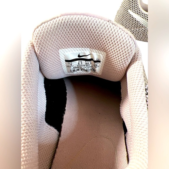 NIKE Tanjun Lightweight & Breathable Sneakers for Women, Rose/Silver, Size 9 - Picture 4 of 8